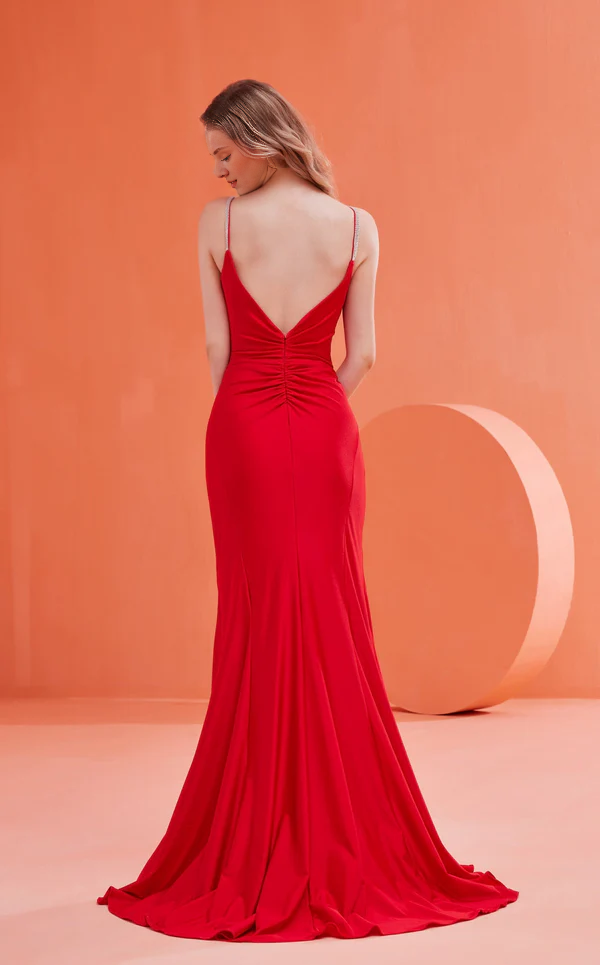 Thin shoulder strap slim fit cylindrical sleeveless fish tail and floor length Prom dress