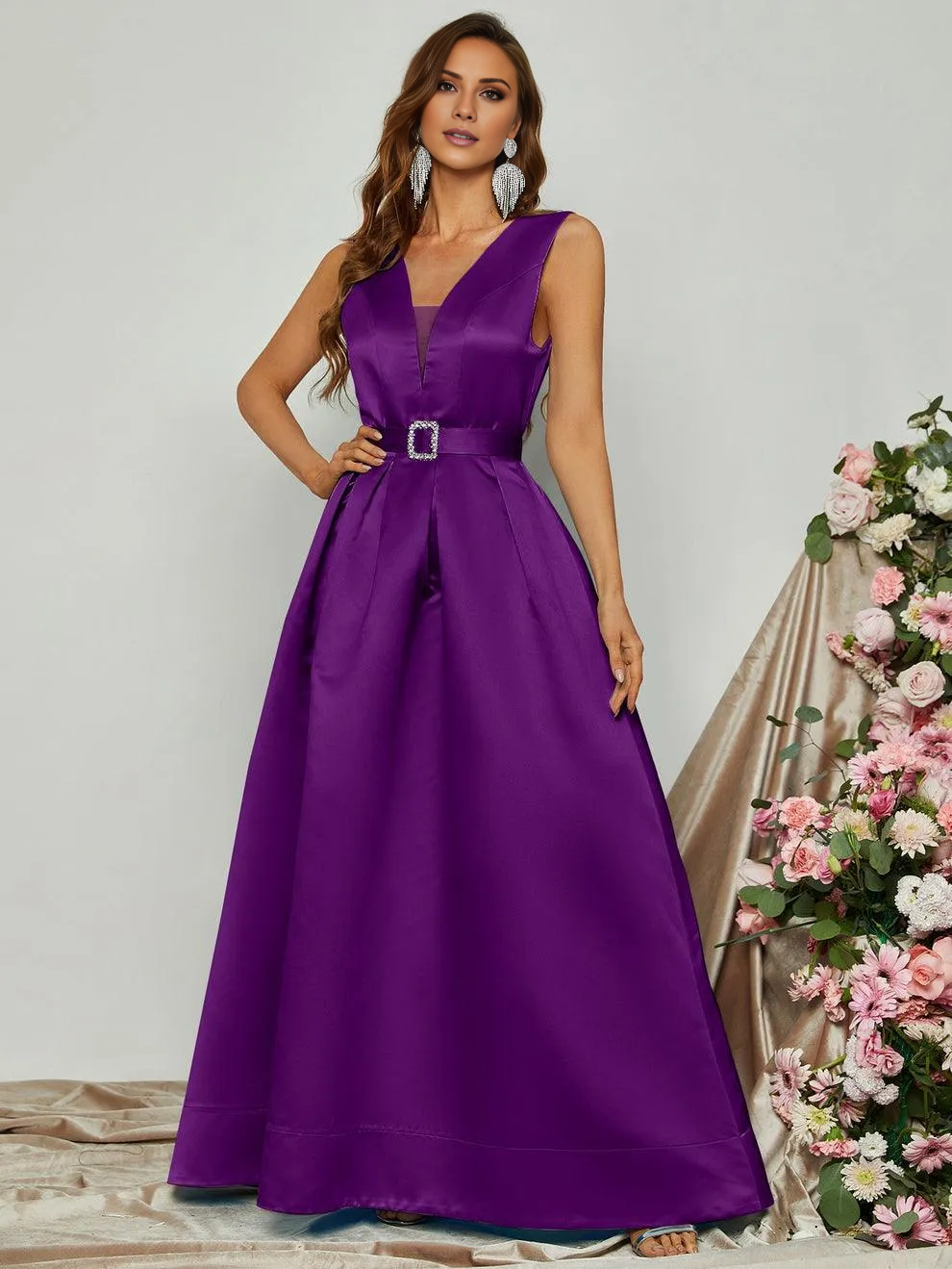Vestido formal plisado sin mangas con escote en V y largo hasta el suelo