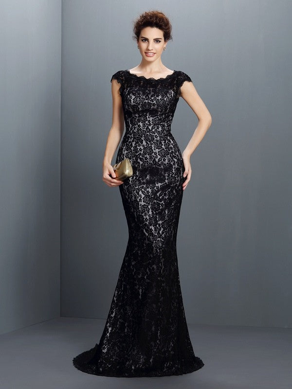 Abiti lunghi in pizzo a sirena/tromba con maniche corte e pizzo a barca