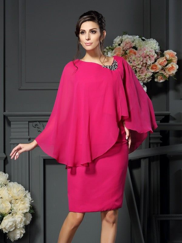 Abiti da sposa corti in chiffon senza maniche con perline e scollo a V a tubino