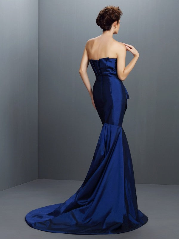 Trumpet/Mermaid Strapless Beading Sleeveless Long Taffeta Dresses