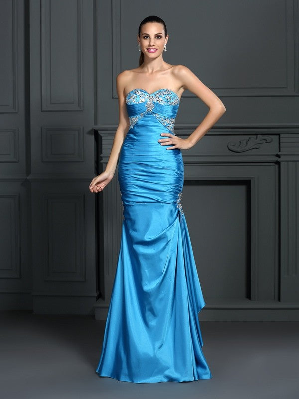 Vestidos largos de satén tejido sin mangas con escote corazón y cuentas de corte trompeta/sirena