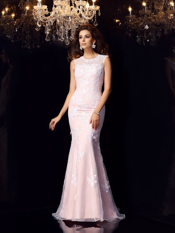 Trumpet/Mermaid Scoop Lace Sleeveless Long Satin Sweep/Brush Train Dresses