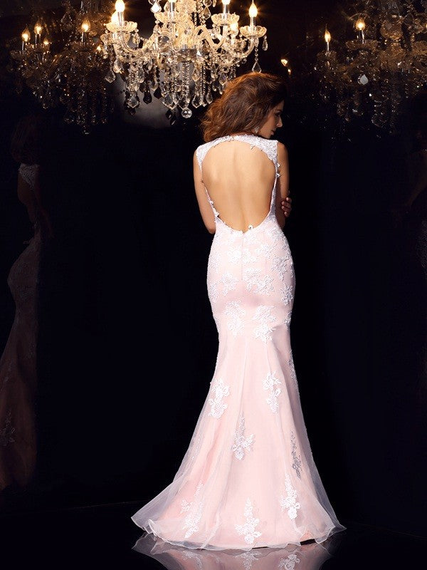 Trumpet/Mermaid Scoop Lace Sleeveless Long Satin Sweep/Brush Train Dresses