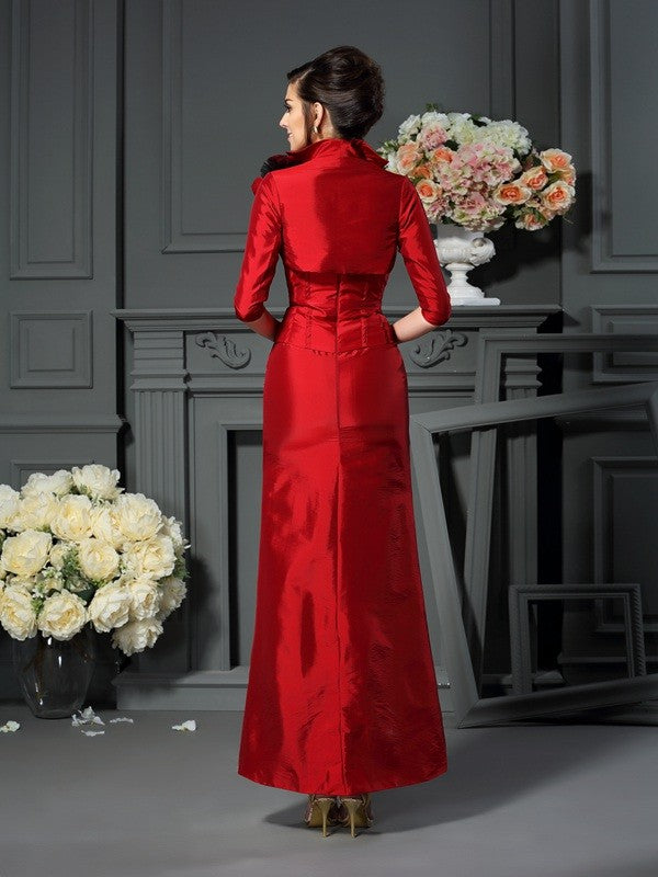 Vestidos de madre de la novia de tafetán largo sin mangas con flores hechas a mano y corte princesa sin tirantes