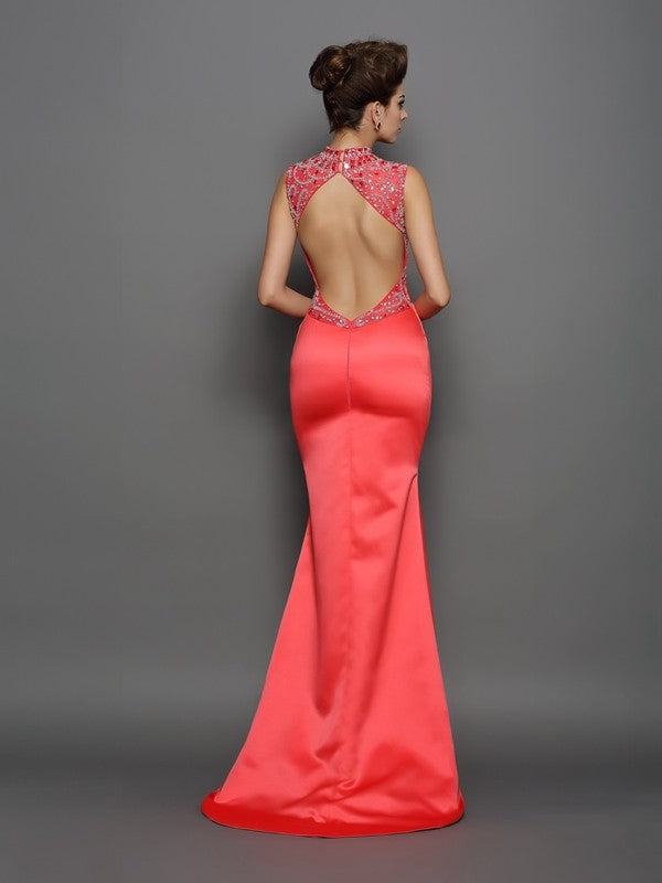 Vestidos largos de satén sin mangas con cuello alto, corte trompeta/sirena y cuentas