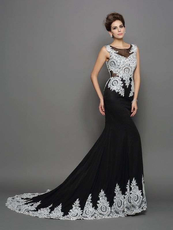 Vestidos largos de gasa sin mangas con encaje y corte trompeta/sirena