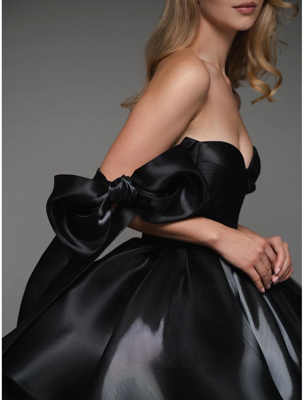 Vestidos de fiesta de corte A con corsé, para graduación, cortos/mini, sin mangas, con tirantes finos, de satén y lazo.