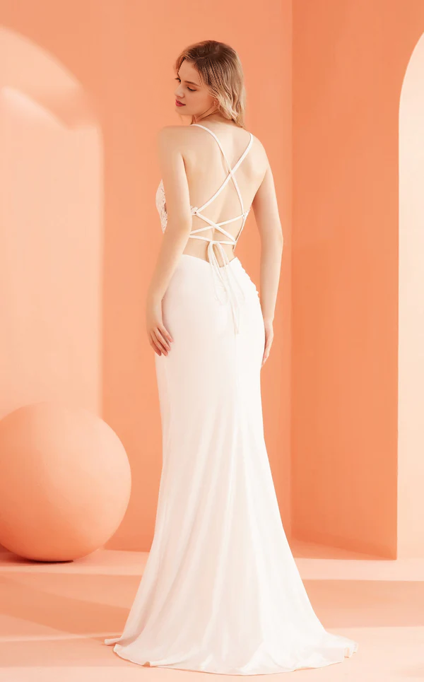 Vestido de fiesta ajustado con bordado floral y escote en V profundo y largo hasta el suelo