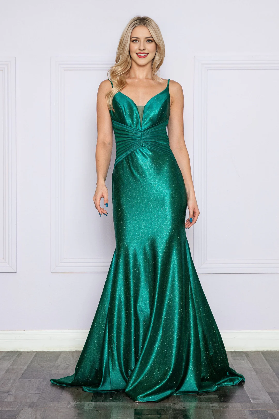 Vestido largo sin mangas con escote en V y falda ajustada de punto liso brillante