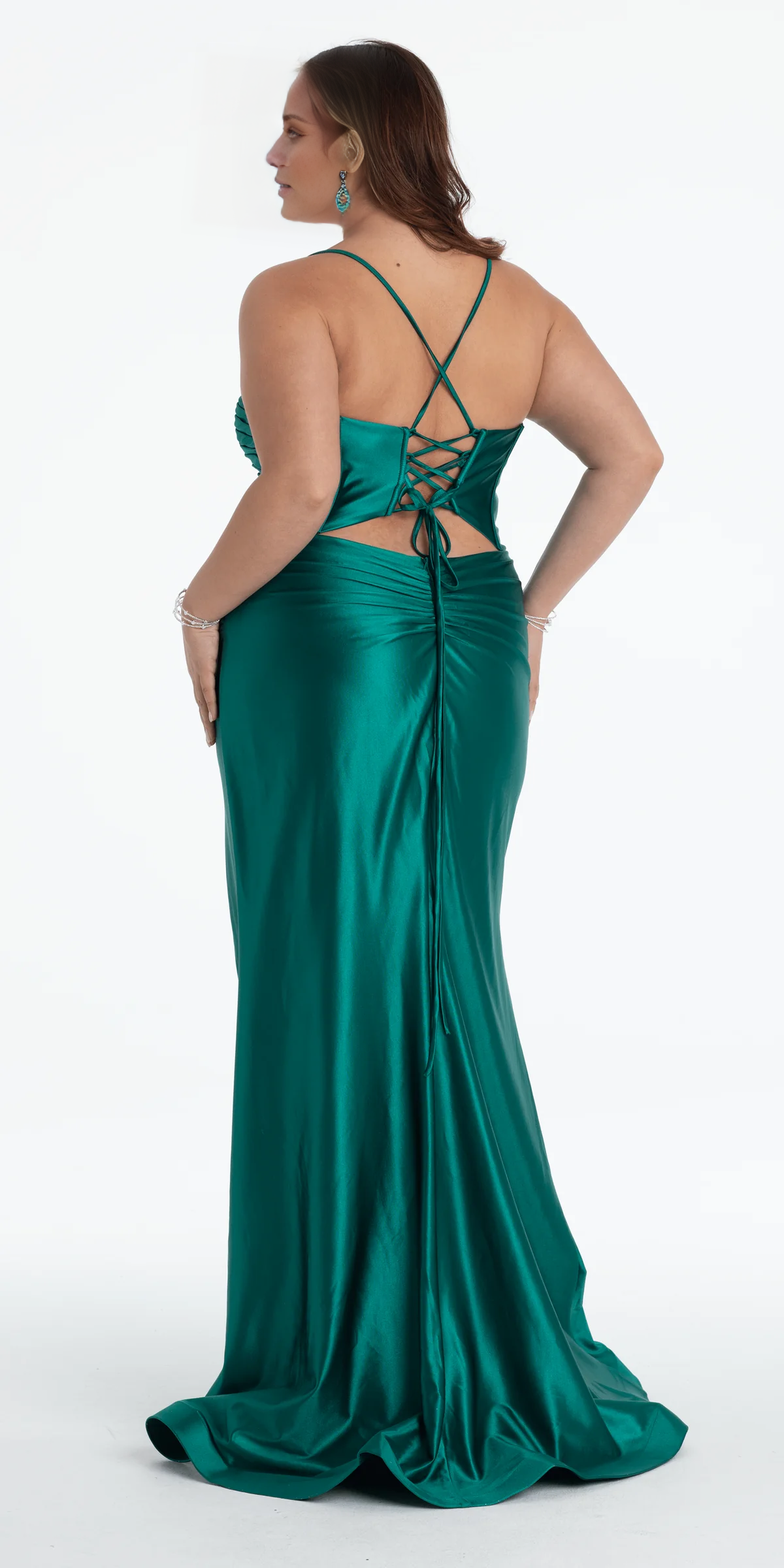 Vestido de fiesta Jimiss de satén con hombros descubiertos, tirantes finos y corsé ajustado hasta el suelo 