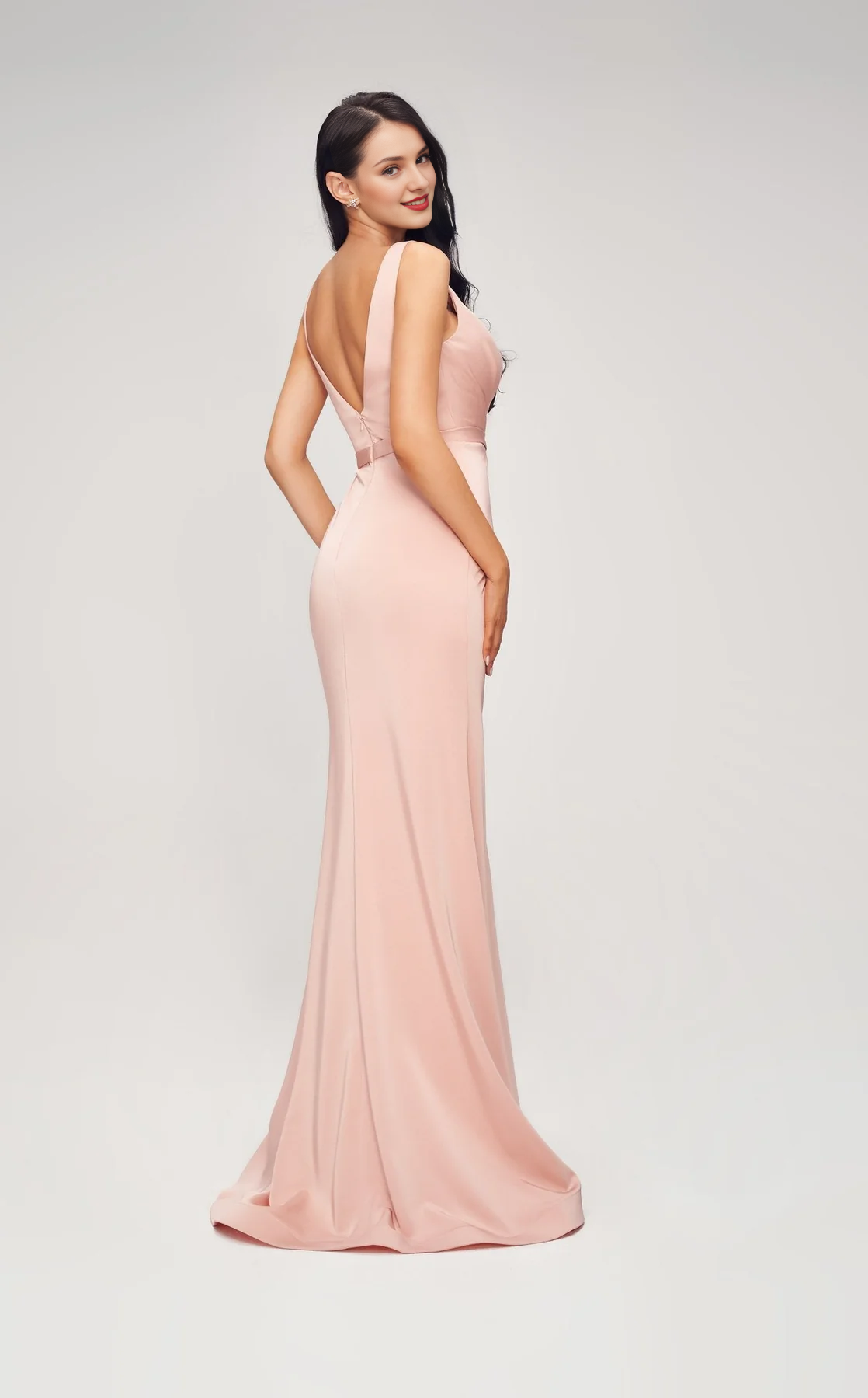 Sleeveless tight corset with V-neckline, natural waist and floor length Prom dress