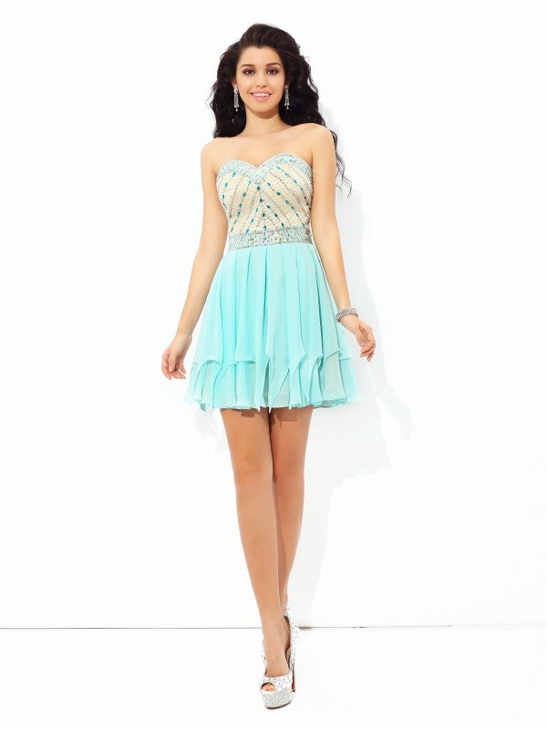 Vestidos de cóctel cortos de gasa sin mangas con escote corazón y cuentas, corte princesa/corte A