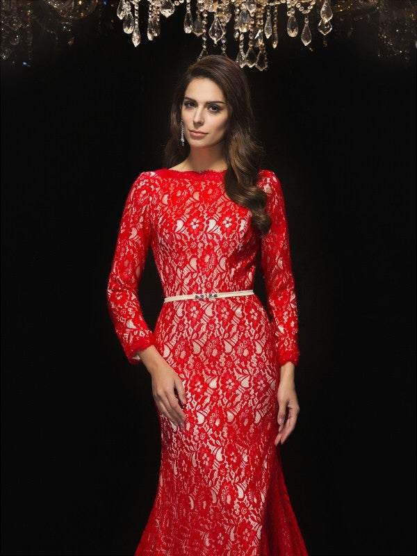 Vestidos largos de encaje con mangas 3/4 y corte tubo/columna tipo barco