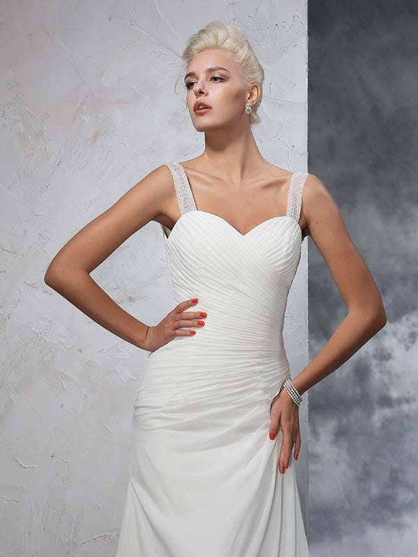 Abiti da sposa lunghi in chiffon senza maniche con arricciature e spalline a tromba/sirena