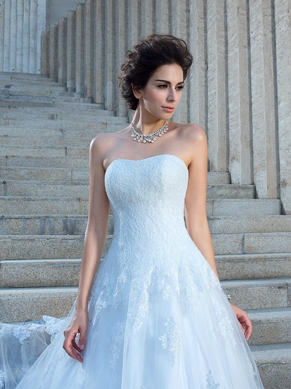 Vestidos de novia largos de satén sin mangas con apliques y tirantes finos