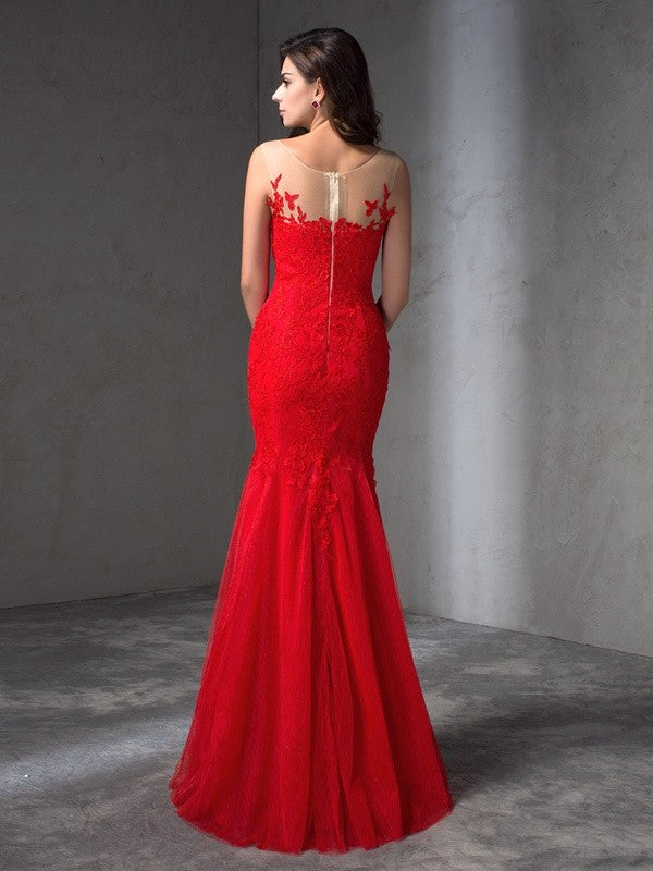 Red Lace Mermaid Floor-Length Dress with Sweetheart Neckline, Lace Overlay & Tulle Skirt