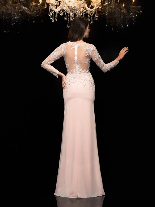 Vestidos largos de gasa con mangas 3/4 y cuello transparente, corte tubo/columna