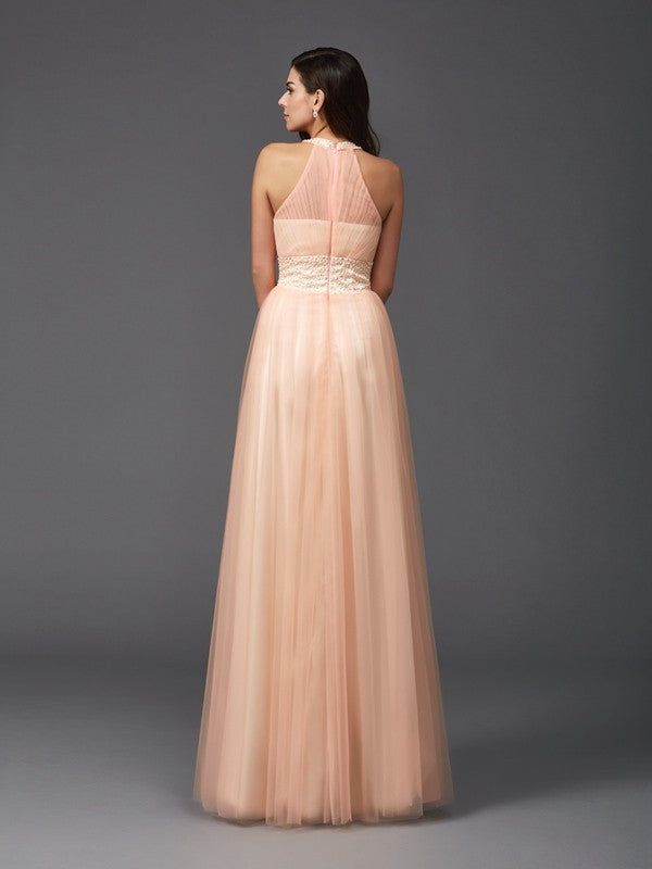 Vestidos largos de red sin mangas con cuello halter y cuentas de corte A/princesa