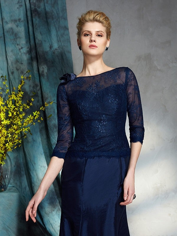 Abiti da sposa lunghi in taffetà con maniche a 1/2, stile sirena/tromba, applicazioni a barca