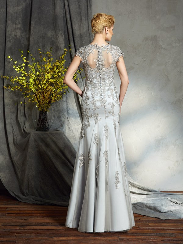 Silver Satin Trumpet Floor-Length Evening Dress with Sweetheart Neckline