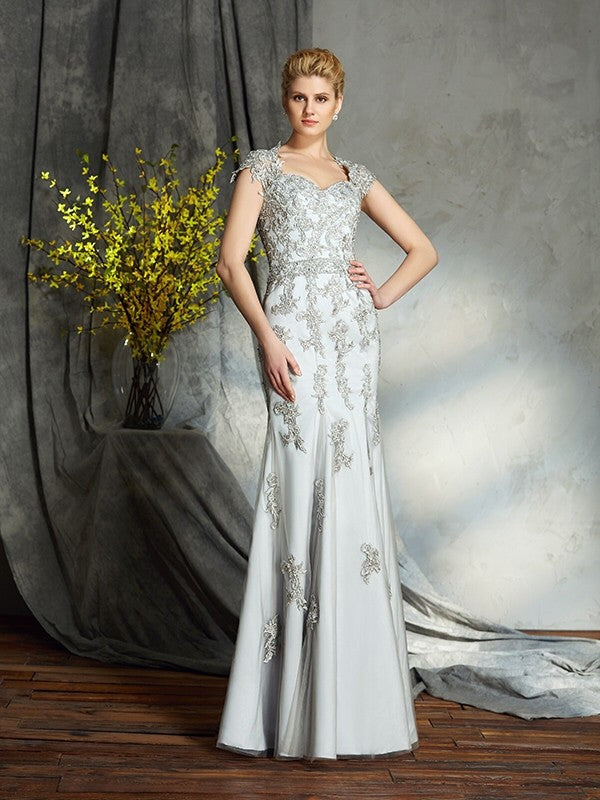 Silver Satin Trumpet Floor-Length Evening Dress with Sweetheart Neckline