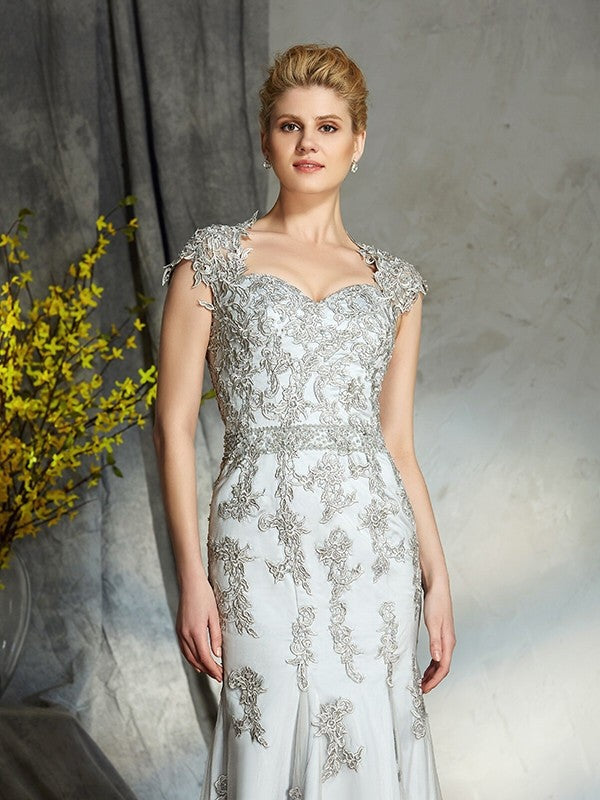 Silver Satin Trumpet Floor-Length Evening Dress with Sweetheart Neckline