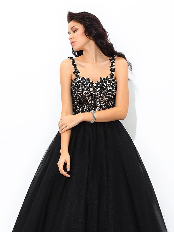 Vestidos de quinceañera largos sin mangas con tirantes y apliques de red