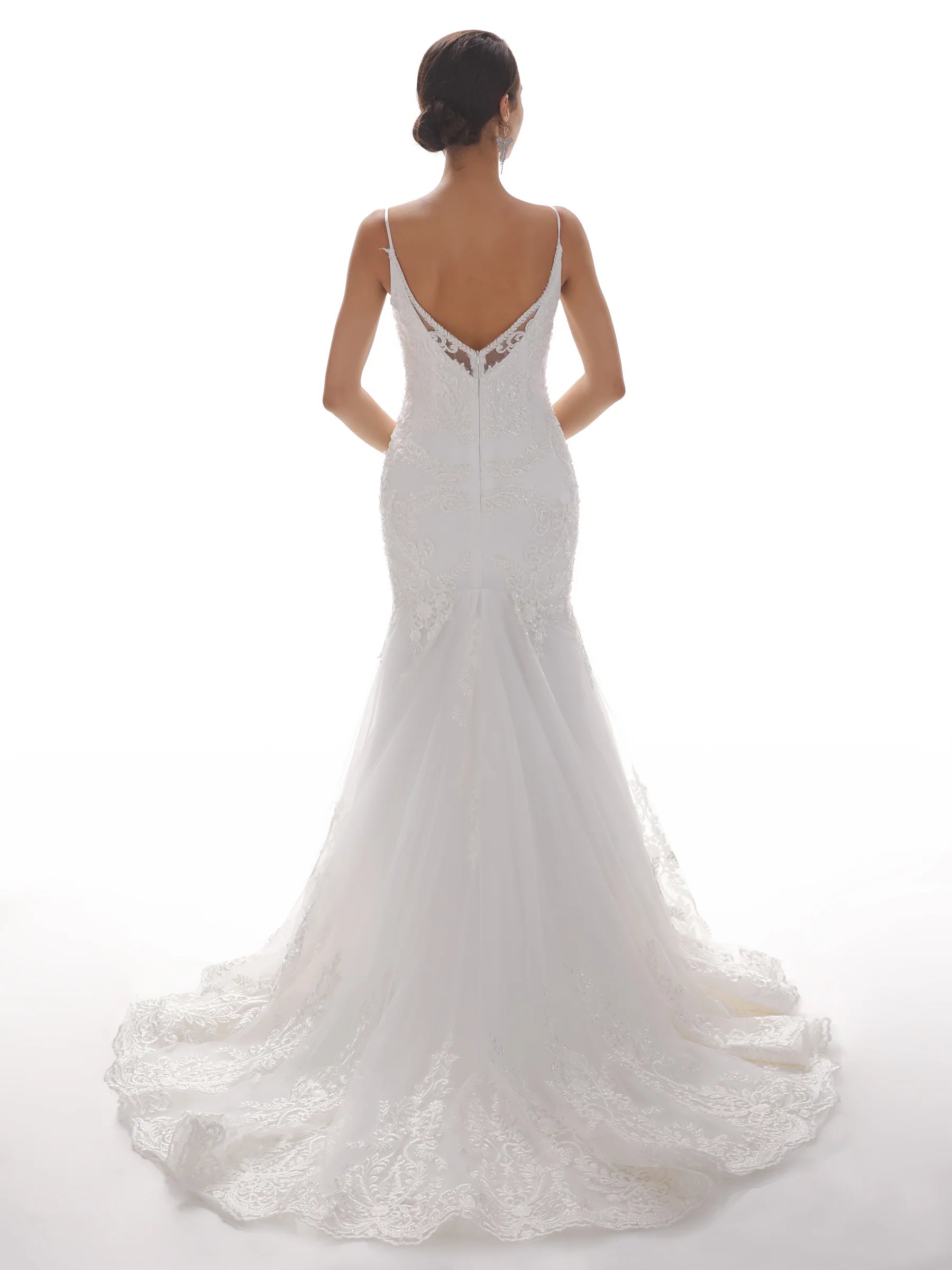 Thin shoulder mermaid ivory mermaid lace wedding dress