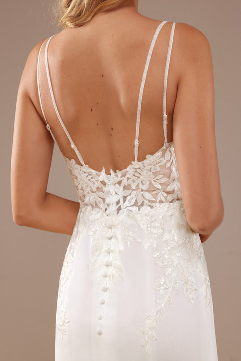 Vestido de novia de gasa con encaje y tirantes finos, escote en V y cola de cuerno/cola de pez