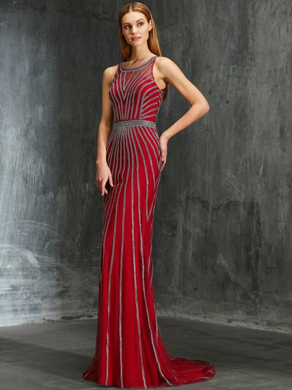 Vestidos de corte tubo/columna con escote redondo, abalorios, sin mangas, de red y cola larga