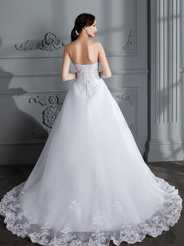Vestidos de novia de organza con cola de corte sin mangas y sin tirantes