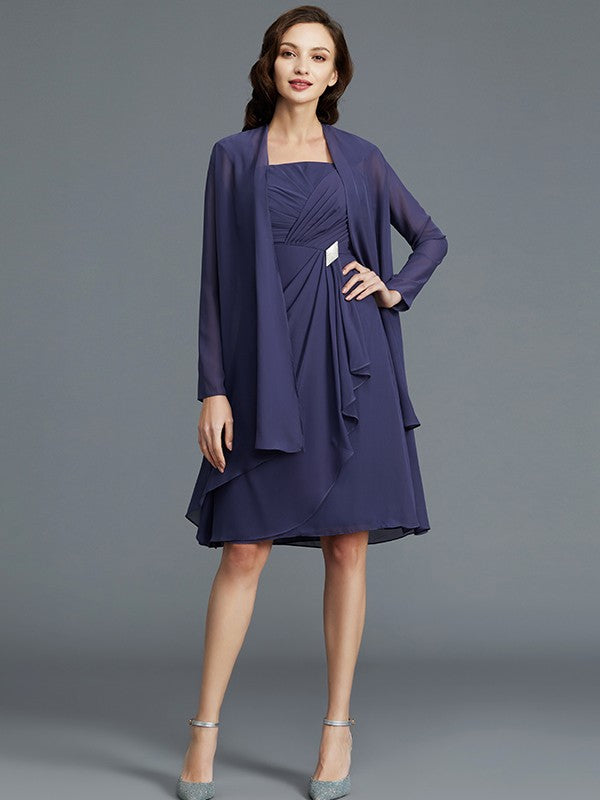 Abiti da madre della sposa in chiffon con spalline a tubino/colonna, senza maniche, al ginocchio