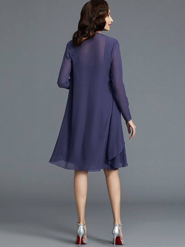 Abiti da madre della sposa in chiffon con spalline a tubino/colonna, senza maniche, al ginocchio