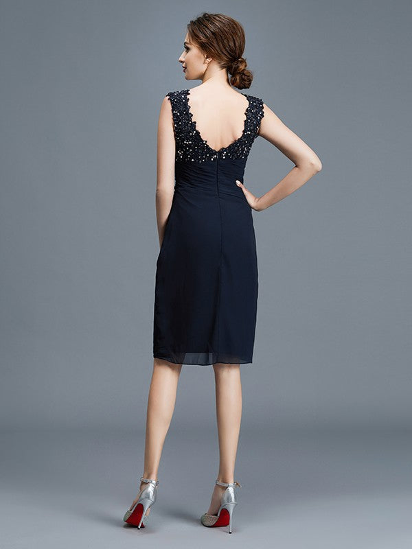 Vestidos para madre de la novia de gasa, sin mangas, con escote en V, volantes y corte columna hasta la rodilla