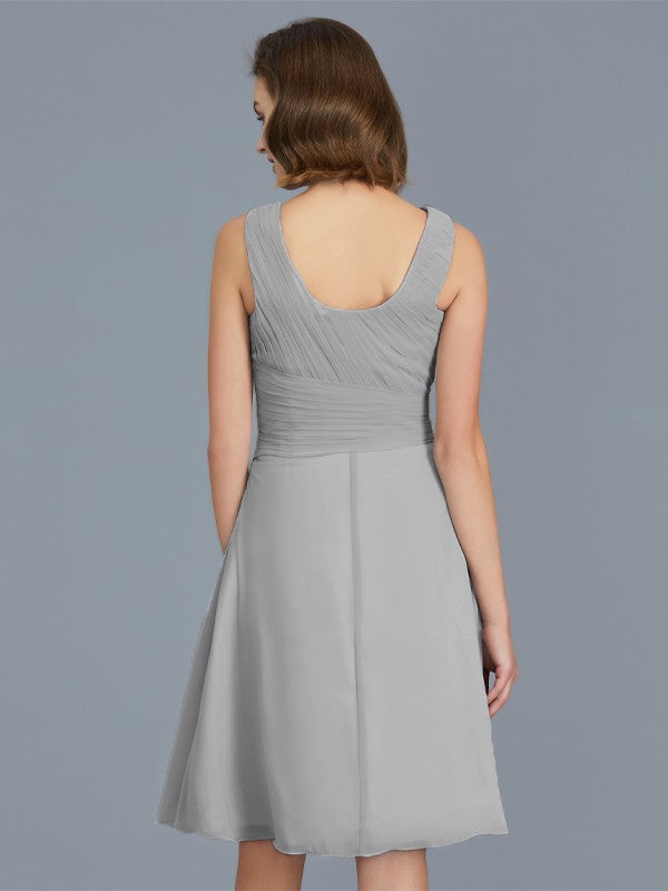 Vestidos de madre de la novia de gasa sin mangas con volantes redondos y corte A/princesa hasta la rodilla