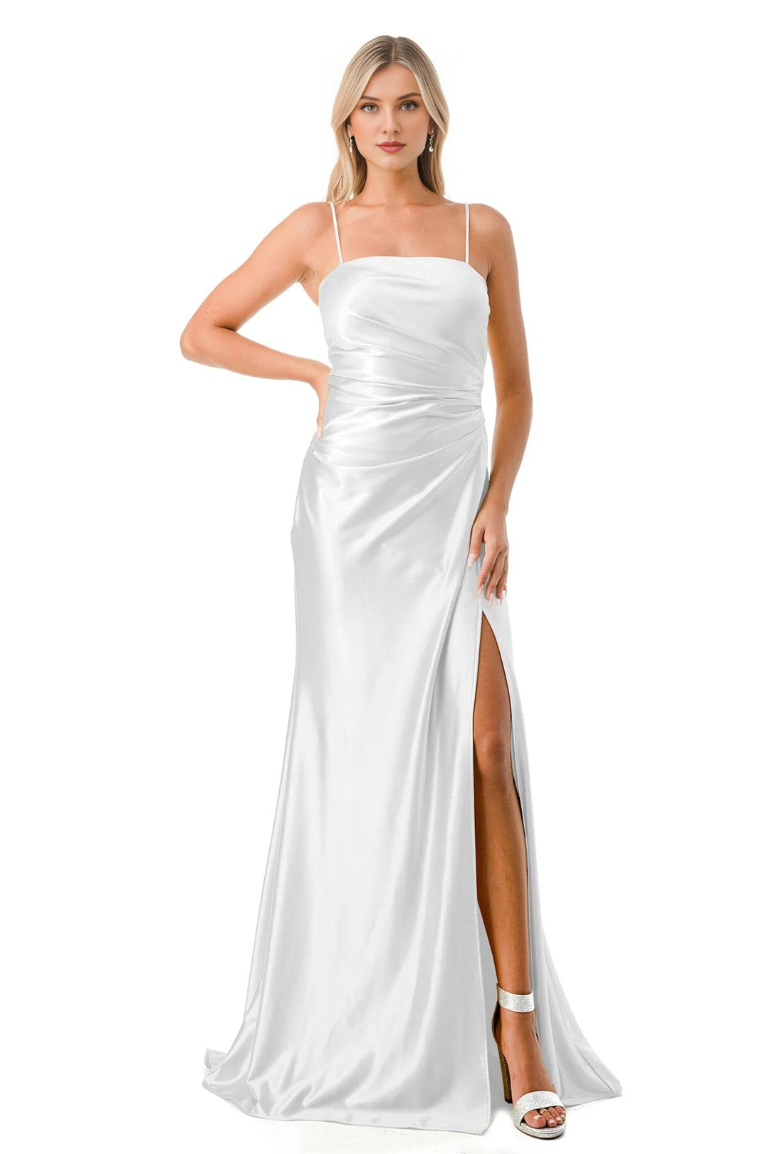 Vestido de satén con cuello rectangular y falda ajustada con abertura