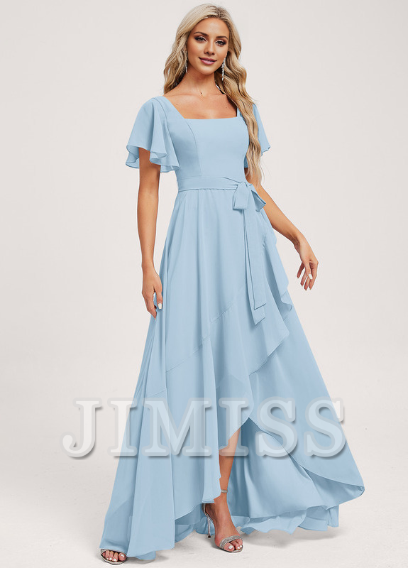 Vestido de dama de honor asimétrico de gasa con corte A y corte cuadrado
