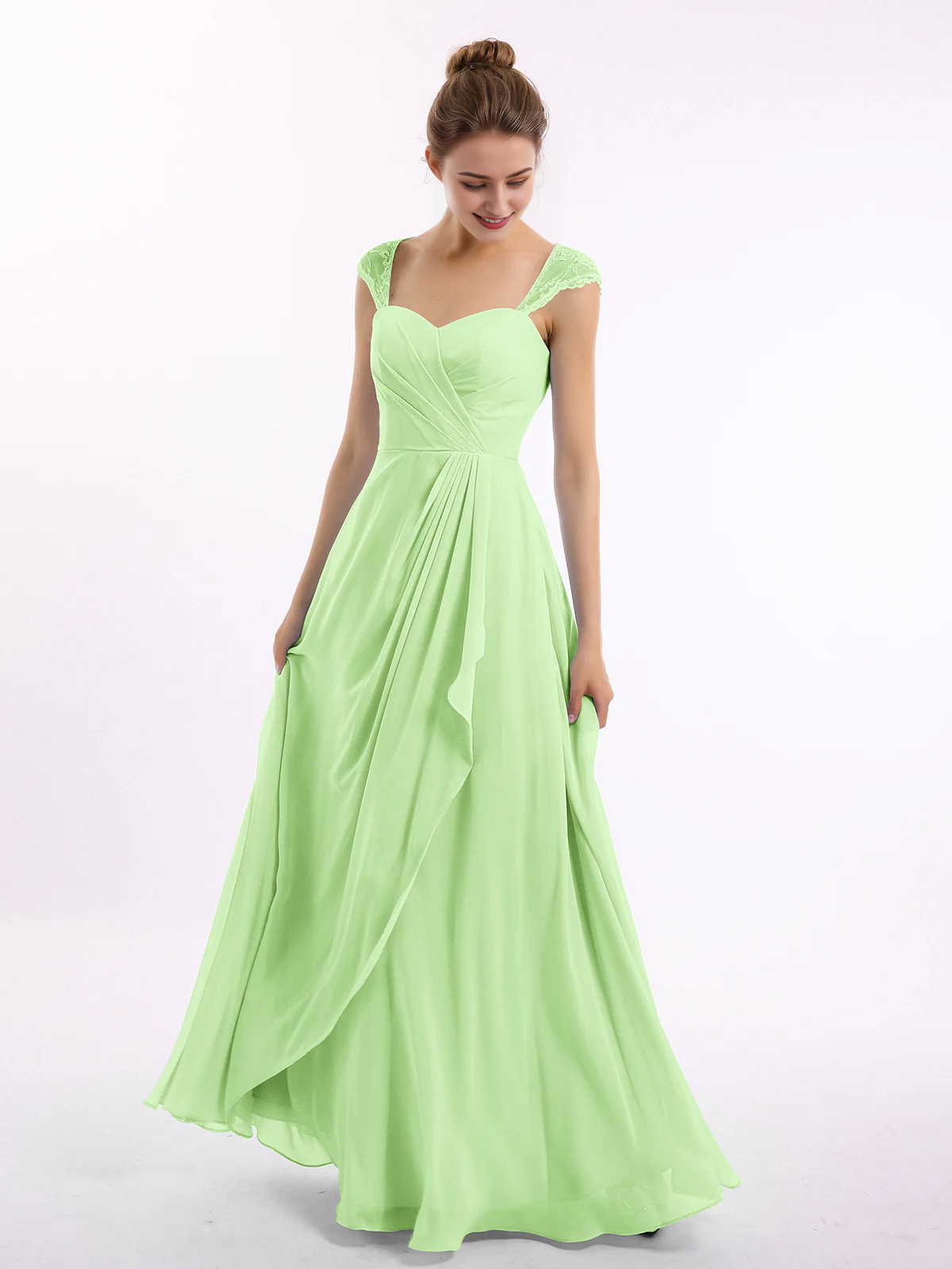 Abito da damigella d'onore in chiffon con maniche in pizzo