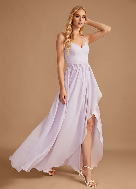 Vestido de dama de honor de gasa con volantes asimétricos y escote en V en forma de A