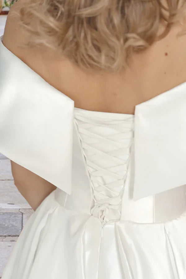 Vestido de novia blanco pequeño para fiesta, con hombros descubiertos, largo hasta la rodilla y satén.