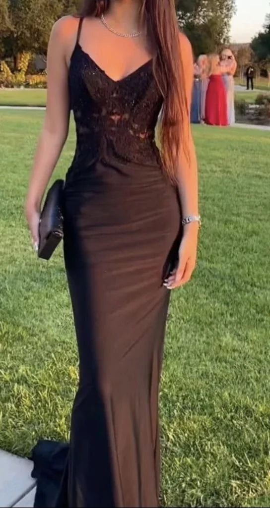 Black Lace & Satin Sheath/column Floor-Length Evening Dress