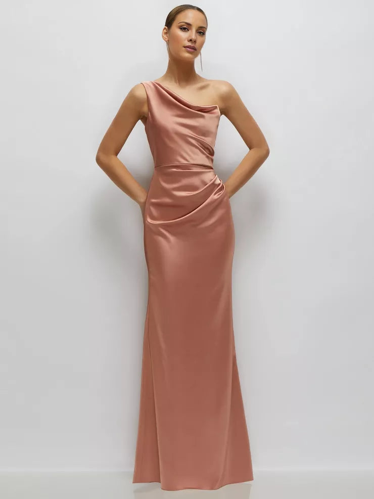 Vestido de fiesta asimétrico con cuello, hombros descubiertos, sin mangas, espalda descubierta y largo hasta el suelo 