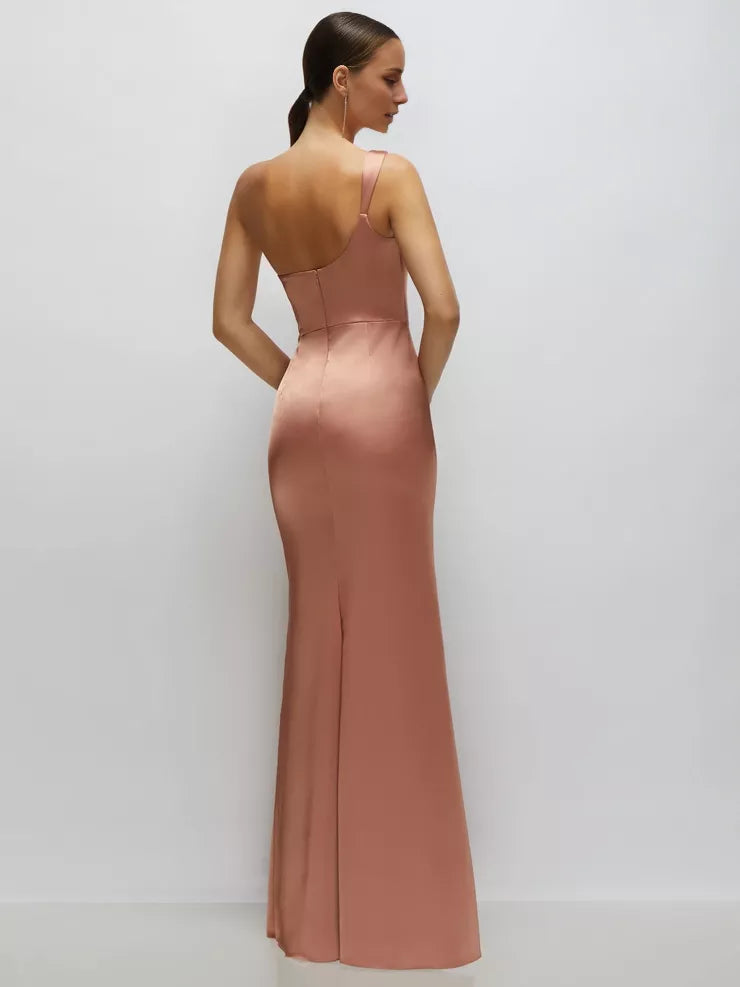 Vestido de fiesta asimétrico con cuello, hombros descubiertos, sin mangas, espalda descubierta y largo hasta el suelo 