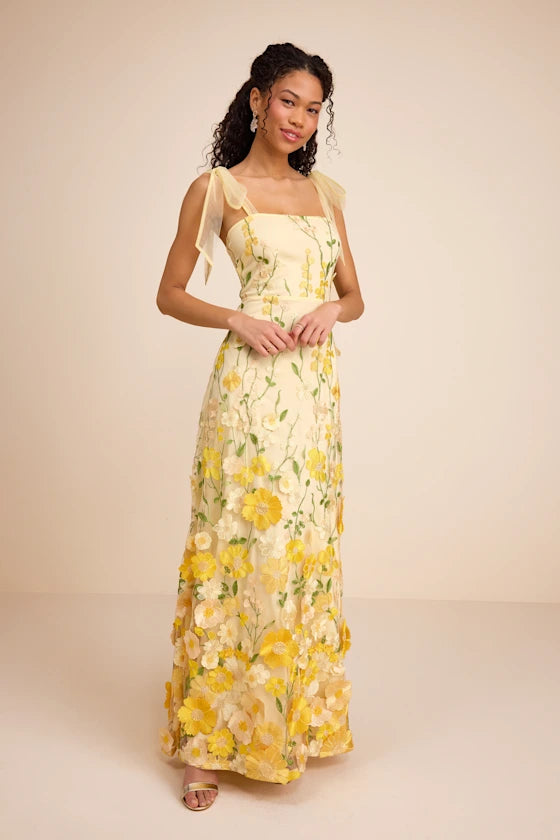 Blooming Yellow Floral Lace A-Line Spaghetti Strap Square Neck Prom Dresses