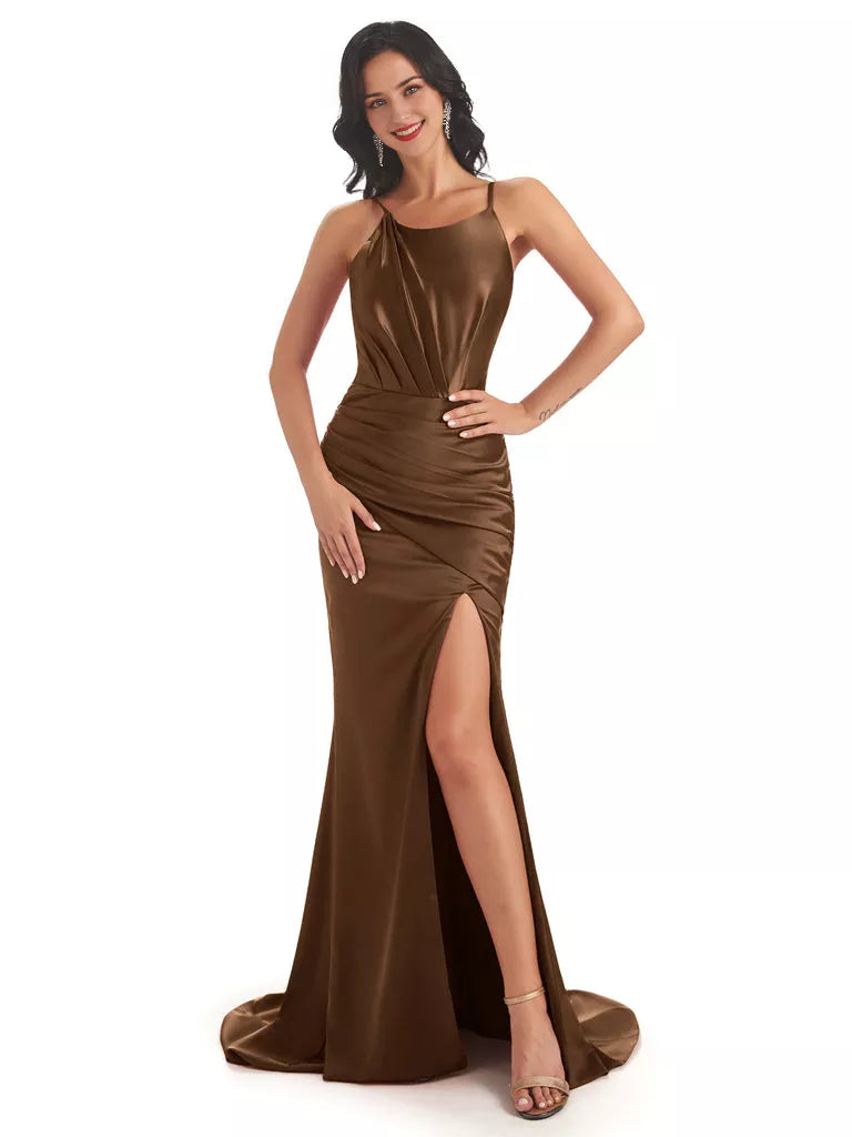 Vestidos de dama de honor de sirena con abertura lateral, sin mangas, tirantes finos y satén suave y sexy