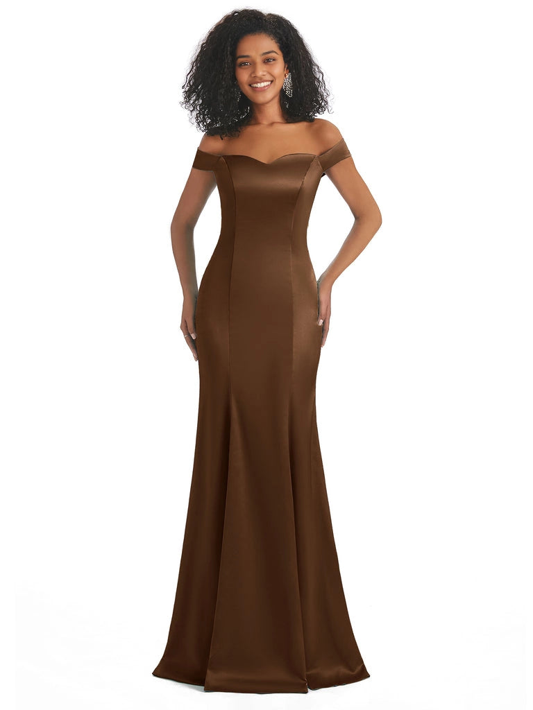 Vestidos de dama de honor largos, sencillos, de satén suave, sin mangas y con hombros descubiertos, de corte sirena