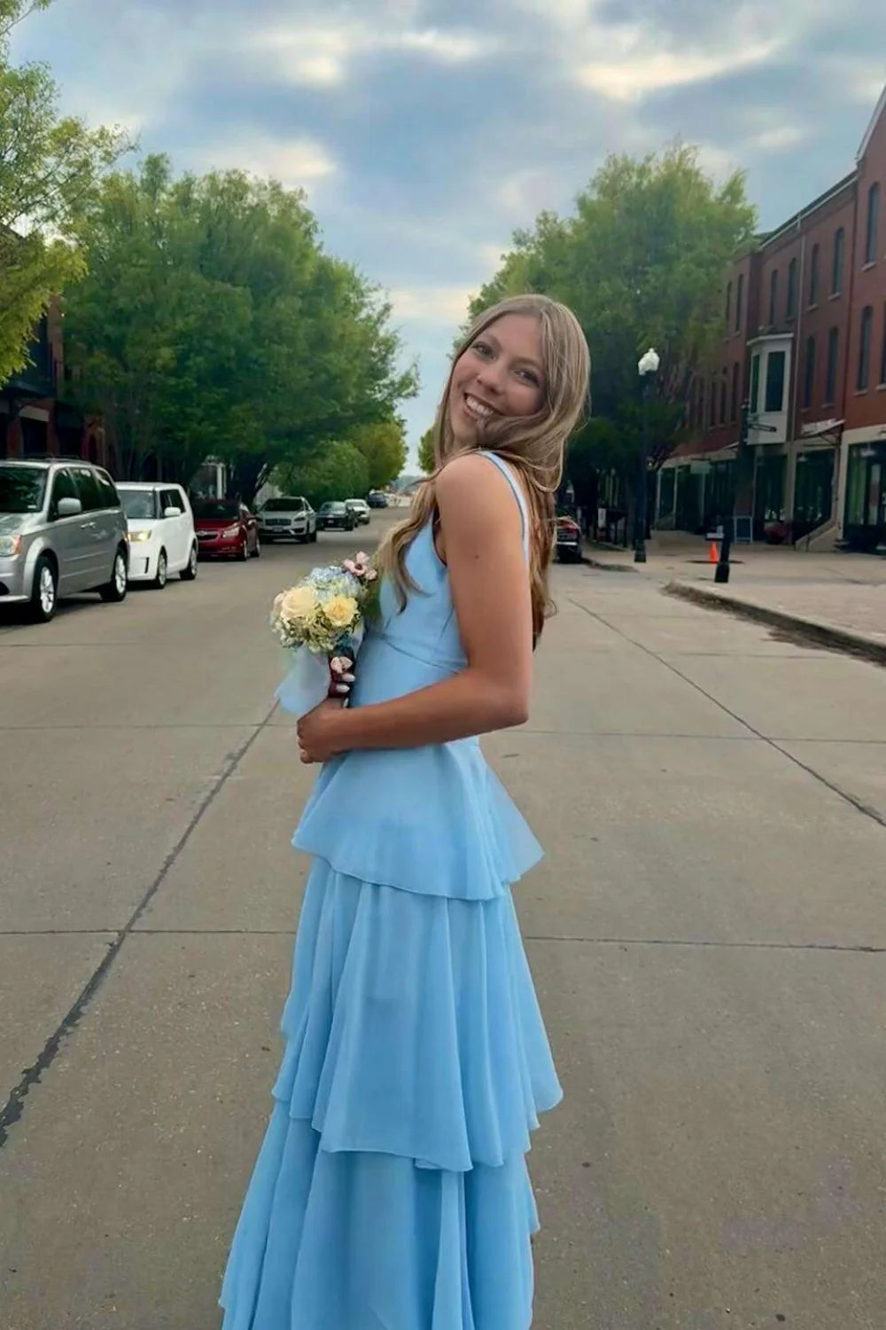 Charming Tiered A-Line Square Neck Sleeveless Open Back Floor-Length Prom Dresses