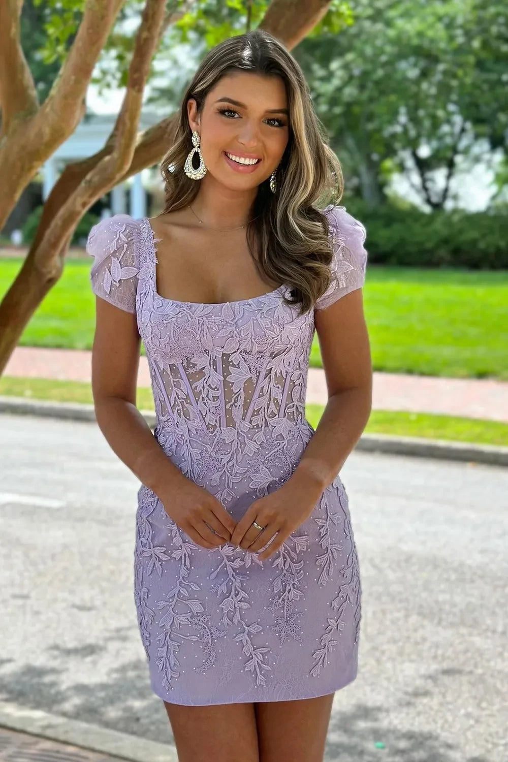 Charming Lace Sheath Square Neck Puff Sleeves V-Back Mini Homecoming Dresses