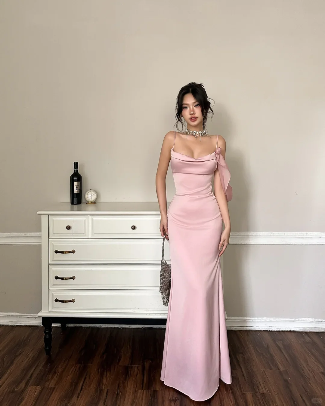 Chic Blush Pink Satin Mermaid Cowl Neck Spaghetti Straps Open Back Floor Length Evening Dresses